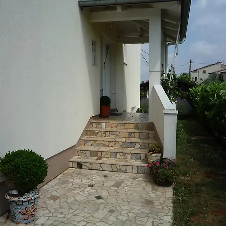 Kuca Moni Apartment Medulin Exterior photo