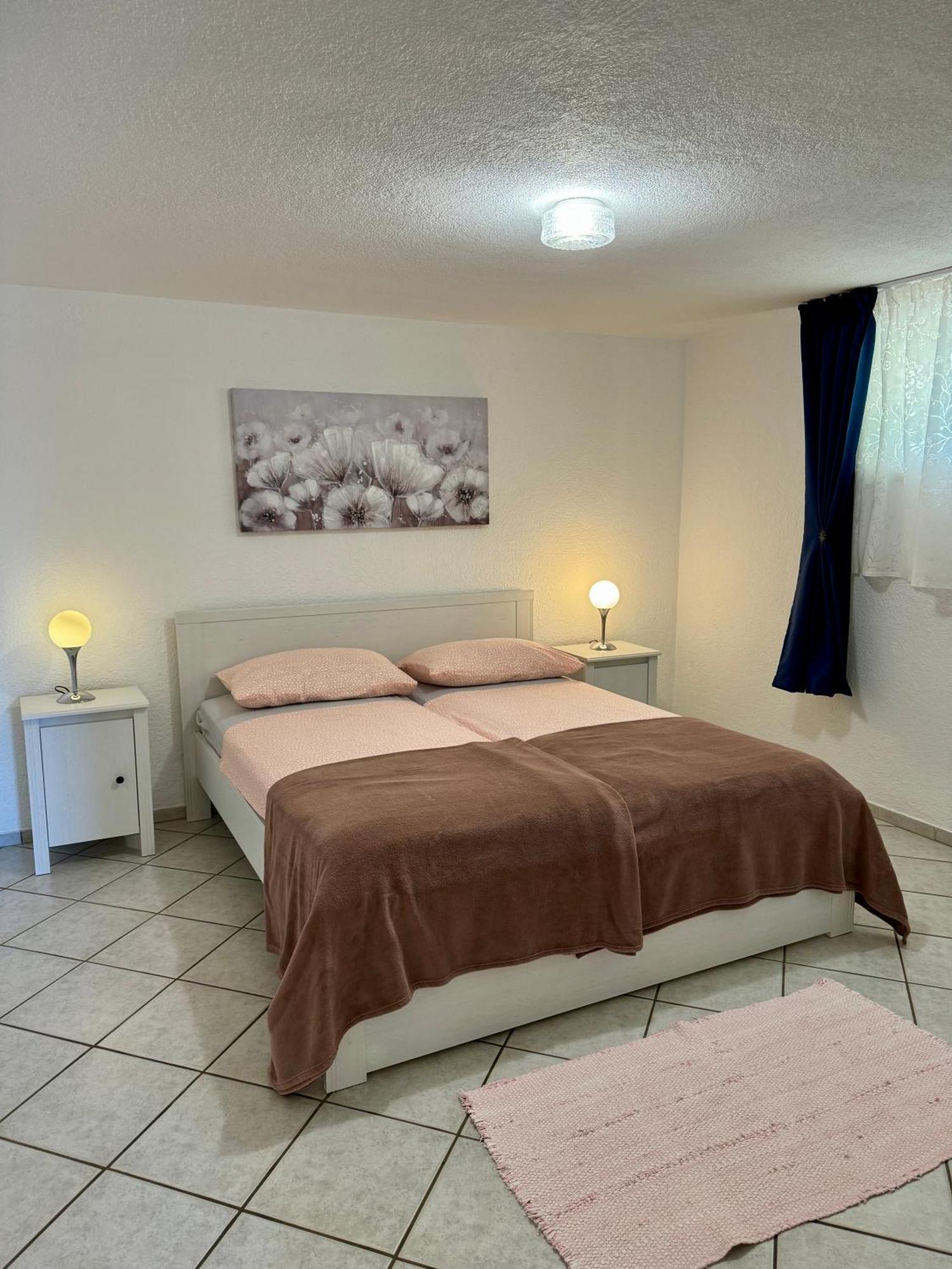 Apartman Kuca Moni