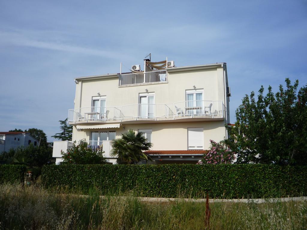 Apartman Kuca Moni